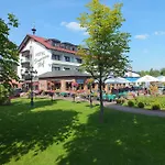 Otel Western Brunnenhof Weibersbrunn