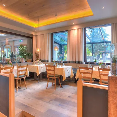 Western Brunnenhof מלון 3*