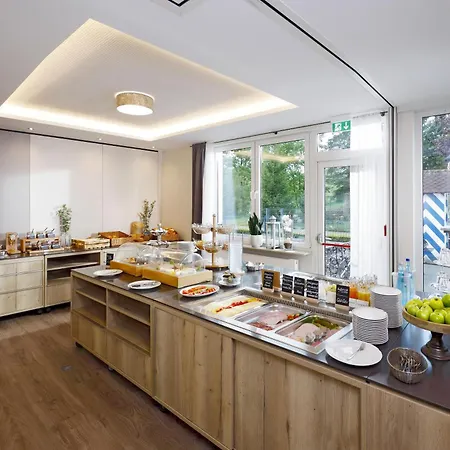 Western Brunnenhof 3*